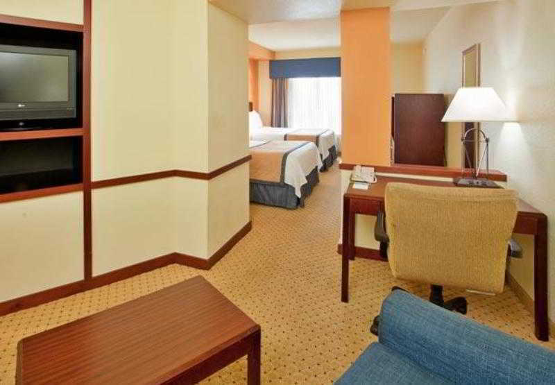 Fairfield Inn And Suites By Marriott Austin Northwest/The Domain Area Phòng bức ảnh